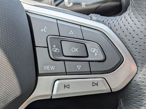 Certified 2026 Volkswagen Tiguan SE R-Line AWD/4WD image 31