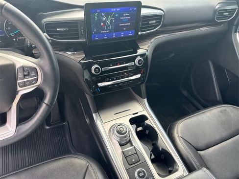 Used 2022 Ford Explorer Limited w/ Hybrid Equipment Group 310A image 28
