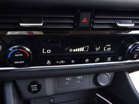 Certified 2024 Nissan Rogue SL image 17