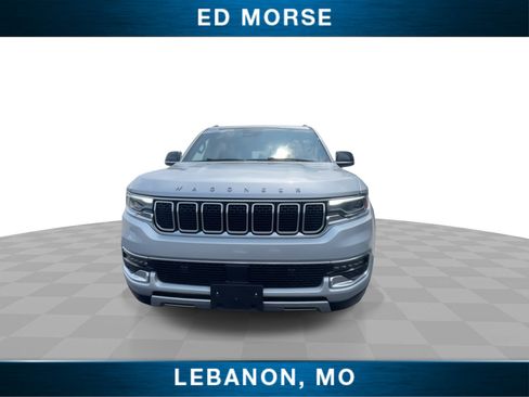 Used 2024 Jeep Wagoneer L Series II w/ Flexible Seating Group AWD/4WD image 3