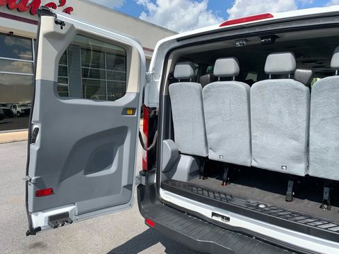 Used 2016 Ford Transit 350 XLT image 40