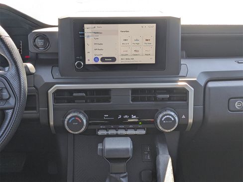 Used 2025 Toyota Tacoma SR image 18