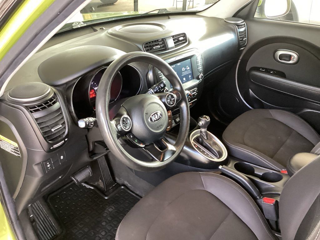 Used 2018 Kia Soul w/ Convenience Package FWD image 30