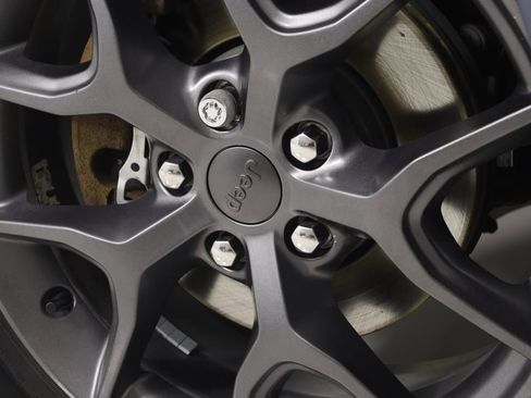 Used 2020 Jeep Grand Cherokee Limited X image 16