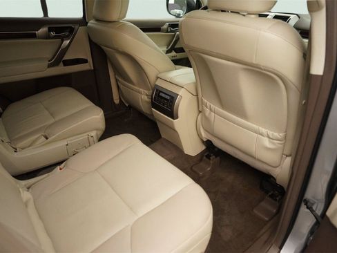 Used 2017 Lexus GX 460 Premium AWD/4WD image 15