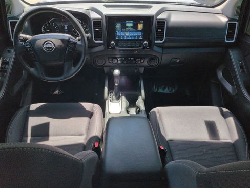 Used 2024 Nissan Frontier SV RWD image 14
