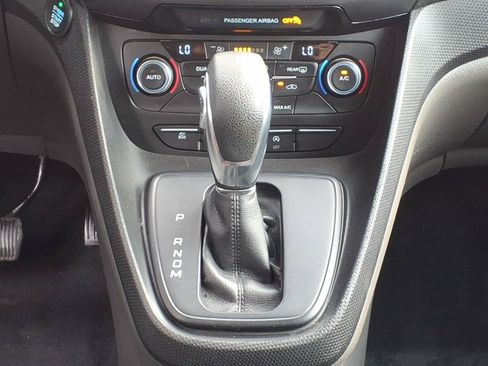 Used 2019 Ford Transit Connect XLT w/ Trailer Tow Package FWD image 16