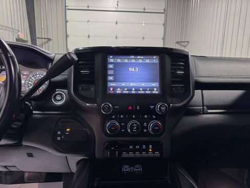 Used 2021 RAM 2500 Laramie w/ Night Edition AWD/4WD image 15