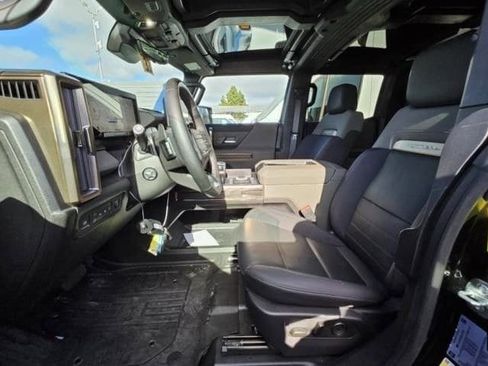 Used 2024 GMC Hummer EV 2X w/ LPO, Illumination Package image 9