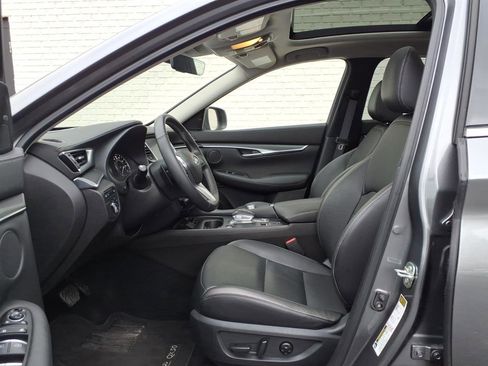Used 2025 INFINITI QX50 Luxe image 12