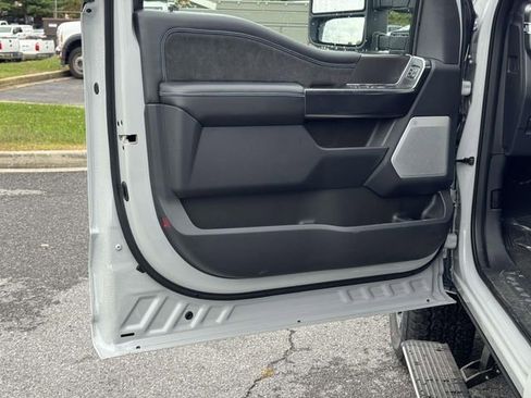 New 2026 Ford F350 Platinum AWD/4WD image 10