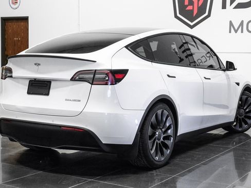 Used 2020 Tesla Model Y Performance image 12