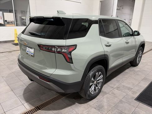 New 2026 Chevrolet Equinox LT w/ Convenience Package II image 3