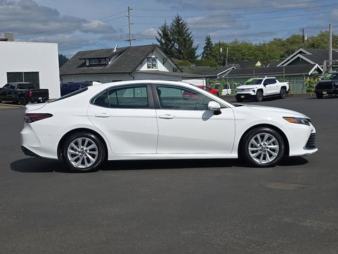 Certified 2023 Toyota Camry LE w/ Convenience Package image 7