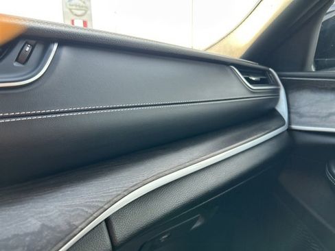 Used 2024 Jeep Grand Cherokee L Limited w/ Trailer Tow Package image 41