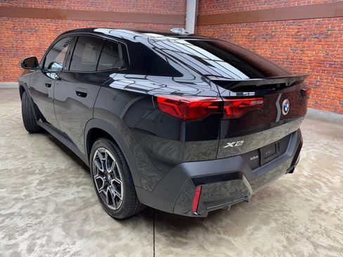 Used 2026 BMW X2 xDrive28i AWD/4WD image 3