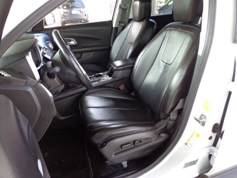 Used 2017 Chevrolet Equinox LT image 14