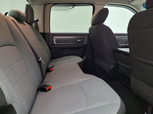 Used 2022 RAM 1500 Classic SLT image 19