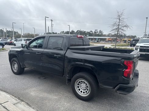 Used 2025 Chevrolet Colorado W/T w/ Advanced Trailering Package image 4