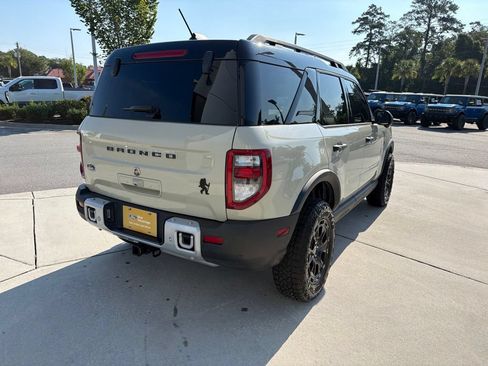 Certified 2025 Ford Bronco Sport Badlands w/ Sasquatch Badlands Package AWD/4WD image 10