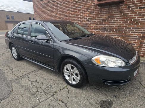 Used 2015 Chevrolet Impala Limited LS FWD image 3