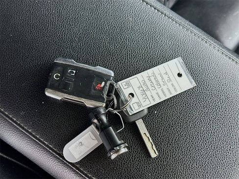 Used 2020 Chevrolet Colorado ZR2 image 35