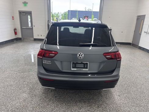 Used 2021 Volkswagen Tiguan S FWD image 4