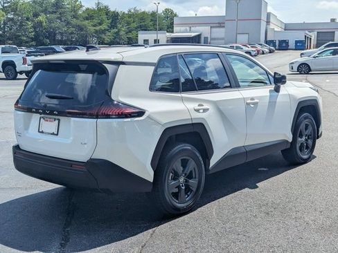 Used 2026 Toyota RAV4 LE AWD/4WD image 7