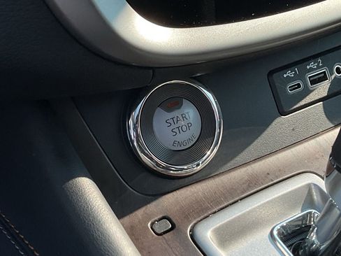 Used 2021 Nissan Murano Platinum w/ Cargo Package FWD image 30