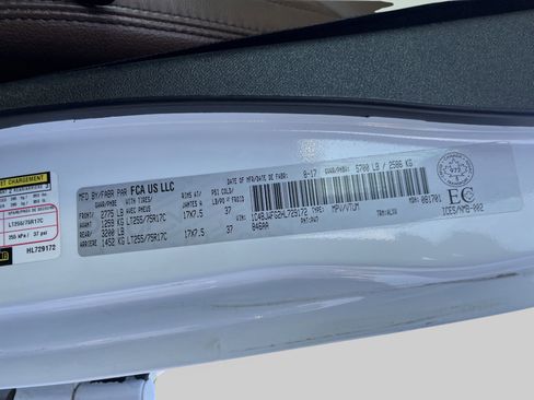 Used 2017 Jeep Wrangler Unlimited Rubicon w/ Cold Weather Group image 19