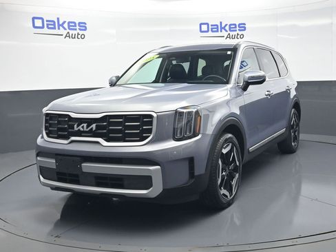 Used 2025 Kia Telluride S AWD/4WD image 4
