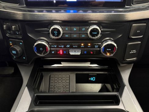Used 2024 Ford F250 Lariat w/ FX4 Off-Road Package AWD/4WD image 23