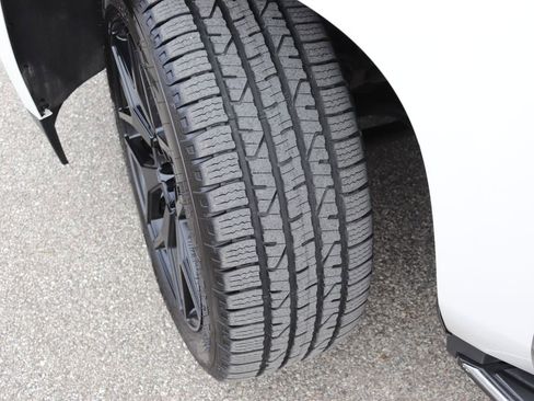 Used 2019 GMC Yukon Denali w/ Open Road Package image 32