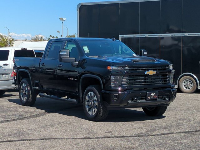 New 2026 Chevrolet Silverado 2500 Custom w/ Custom Value Package AWD/4WD image 2
