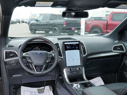 Used 2024 Ford Edge ST-Line AWD/4WD image 32