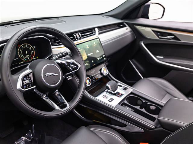 New 2025 Jaguar F-PACE R-Dynamic S AWD/4WD image 17