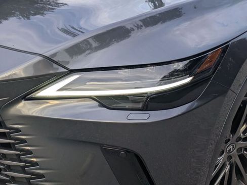 Used 2024 Lexus RX 350 FWD image 9
