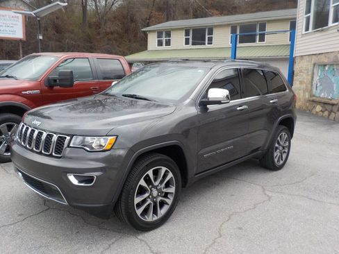 Used 2018 Jeep Grand Cherokee Limited image 2