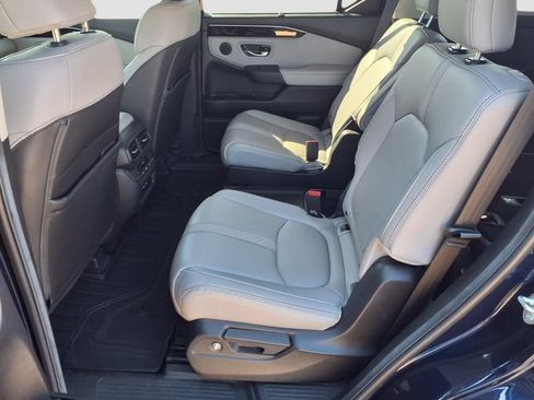 Used 2024 Honda Pilot EX-L image 24