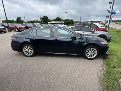 Used 2021 Toyota Camry LE FWD image 2