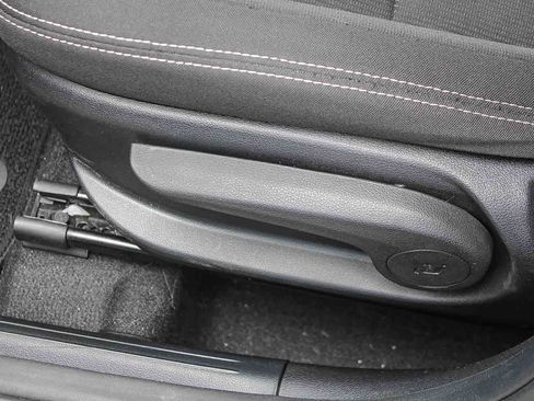 Certified 2023 Hyundai Venue SEL w/ Cargo Package FWD image 27