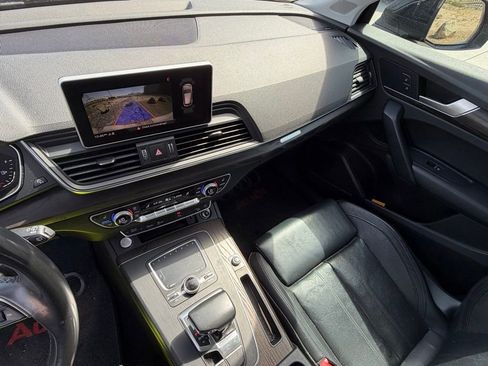 Used 2018 Audi Q5 2.0T Premium Plus image 17