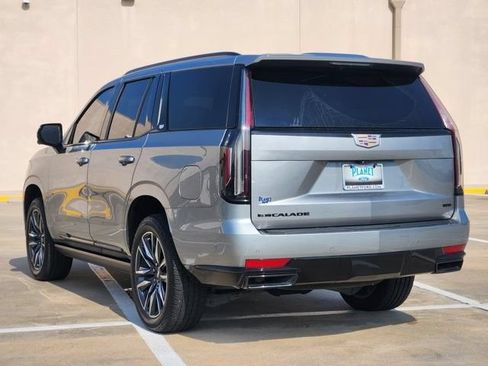 Used 2023 Cadillac Escalade Sport w/ Touring Package RWD image 7