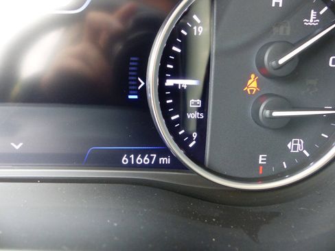 Used 2022 Buick Enclave Premium w/ Surround and Sites Package FWD image 30