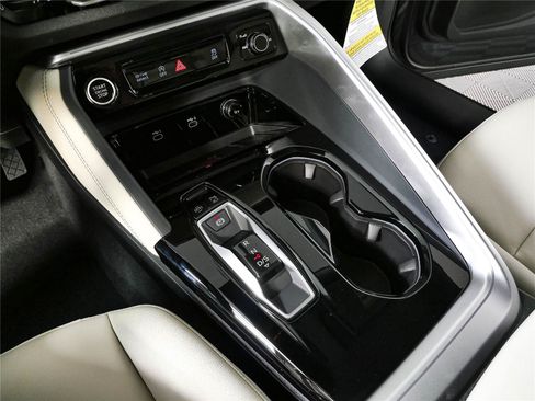 New 2026 Audi Q5 Premium AWD/4WD image 18
