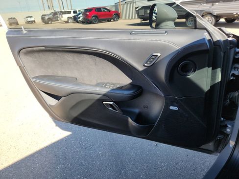 Used 2023 Dodge Challenger SRT Hellcat w/ Driver Convenience Group image 12