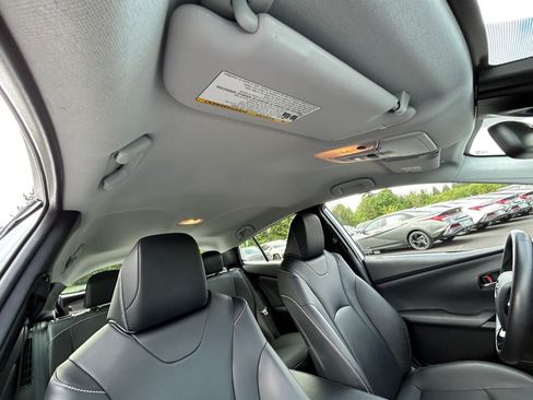 Used 2022 Toyota Prius Prime XLE FWD image 28