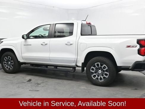 Used 2024 Chevrolet Colorado Z71 w/ Advanced Trailering Package AWD/4WD image 4