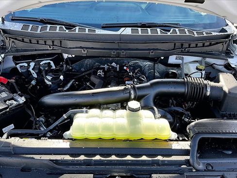 New 2025 Ford F150 Platinum w/ FX4 Off-Road Package image 13