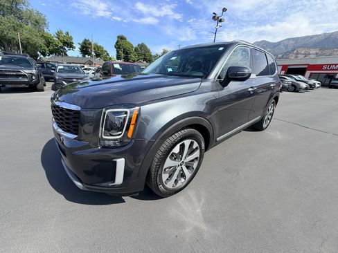 Used 2020 Kia Telluride S w/ S 8 Passenger Seating Package AWD/4WD image 7